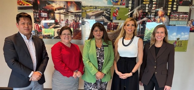 Rep. Beth Van Duyne and group